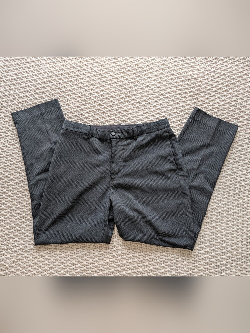 Uniqlo Men's Dark Gray Dress Pants